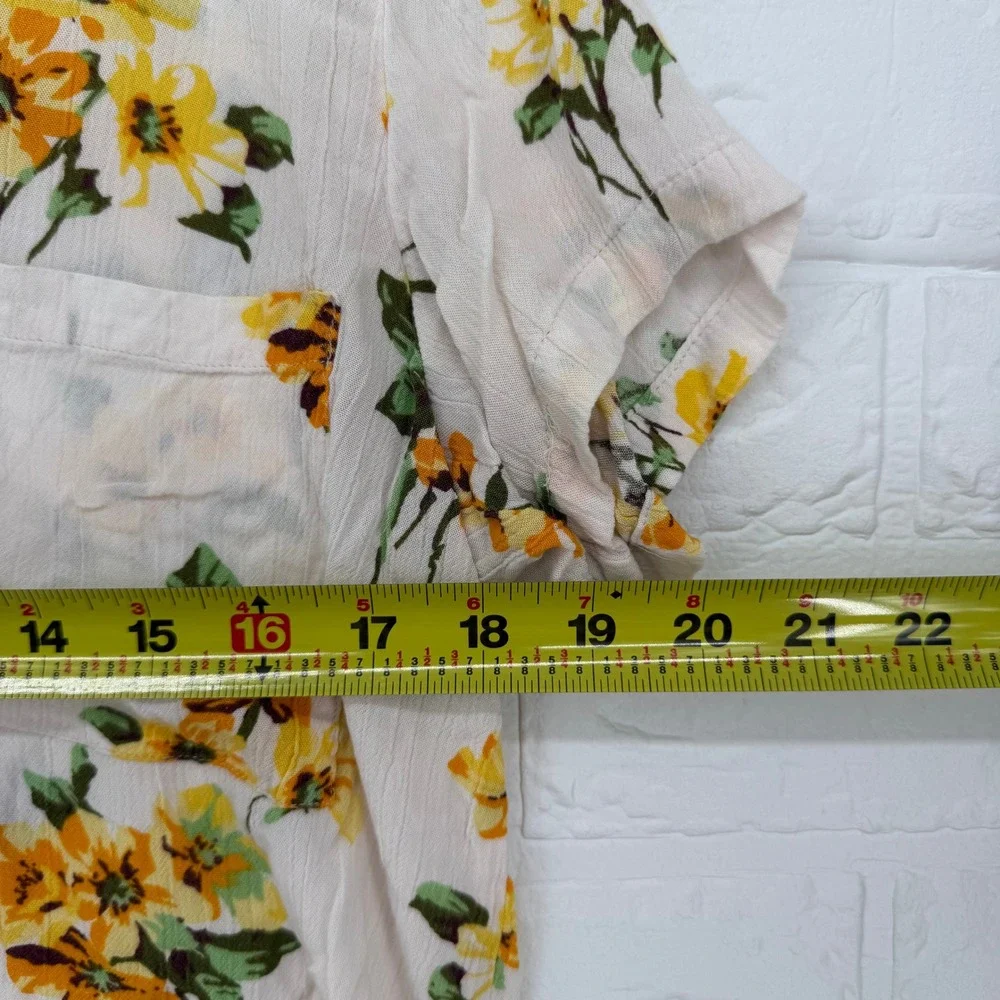 Full Tilt Floral Tie Front Top Womens Medium Yellow Cream Button Up Crop Shirt